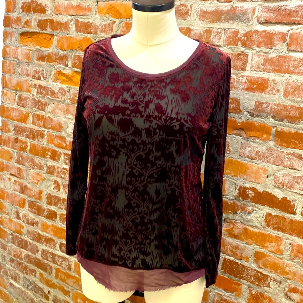 🔥New addition Vera Wang cut velvet chemise with chiffon trim